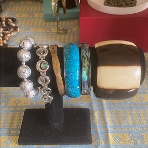 Women’s Bracelet Set in Acrylic , Copper, Abalone and Gold and Silver Tone